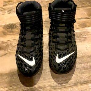 Men’s Nike Force football cleats